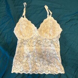 Forever 21 lace cami. Size S.